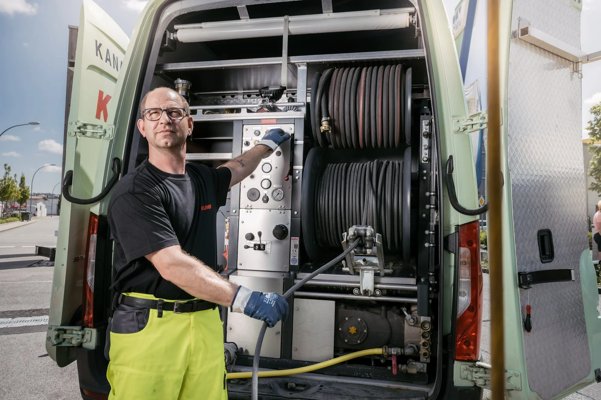 Kanalreinigung Fürstenstein mit modernem Servicefahrzeug